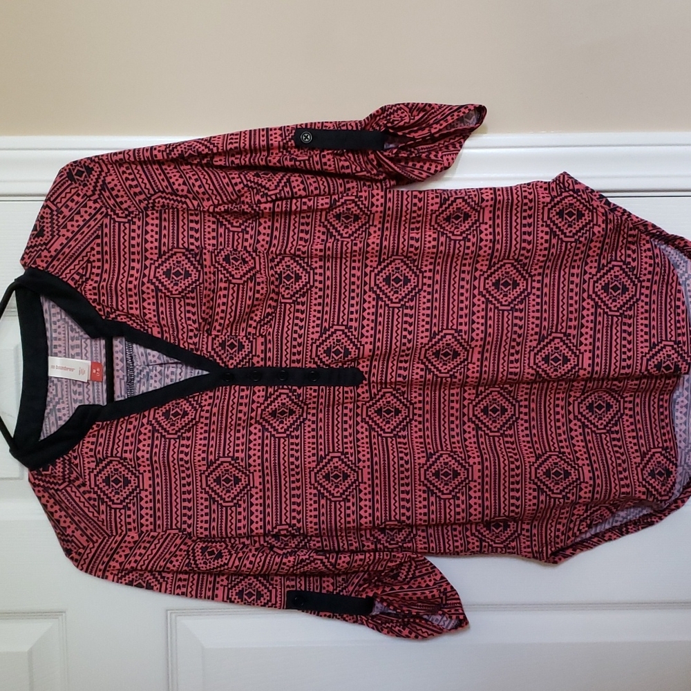 Black print top in size M